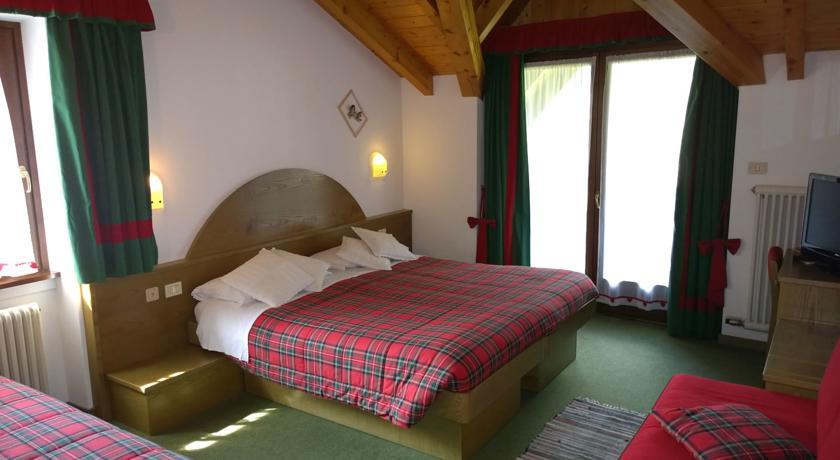 La Felce Bed & Breakfast カリゾーロ 部屋 写真