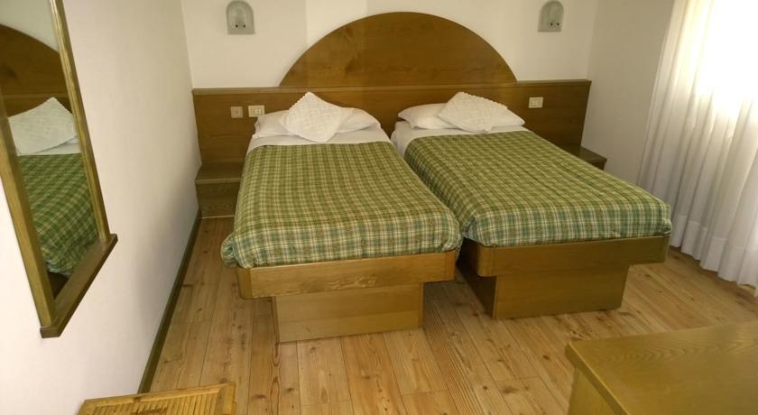 La Felce Bed & Breakfast カリゾーロ 部屋 写真