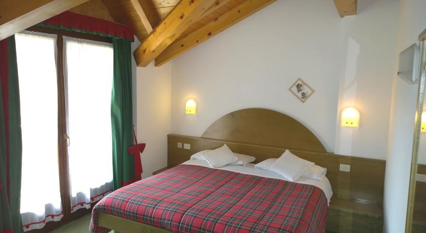 La Felce Bed & Breakfast カリゾーロ 部屋 写真